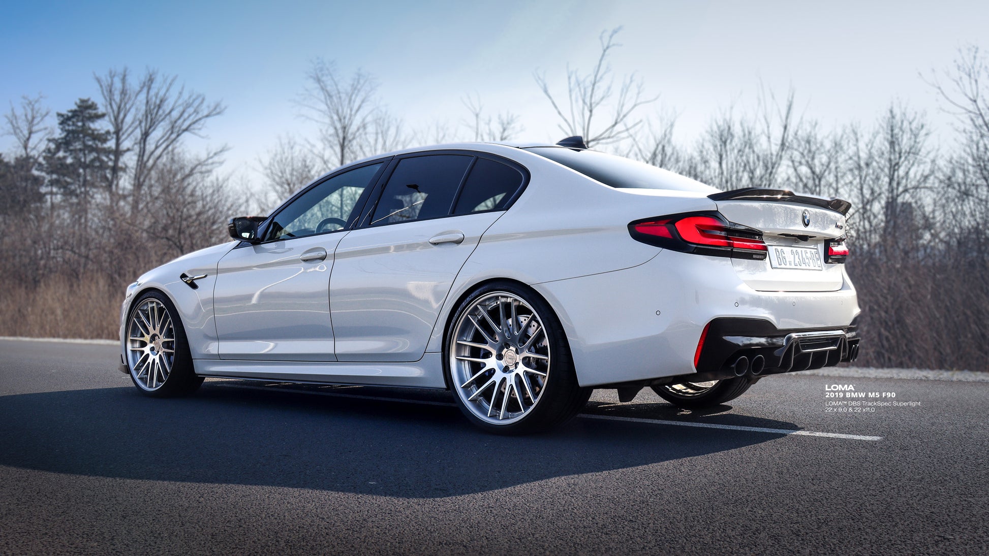 BMW M5 F90 showcasing custom LOMA Forged GTC Competition rims.